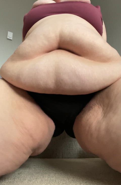 do you like the way my fat jiggles?