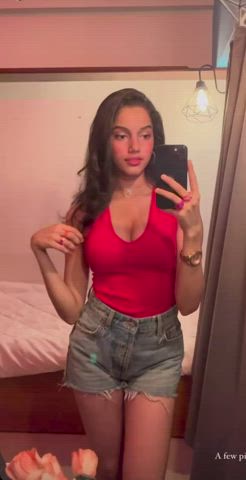 cleavage desi jean shorts legs tits gif