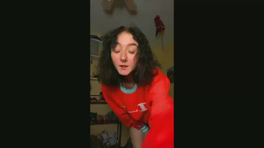 booty dancing girls pretty sensual sex smile teen tiktok tits gif