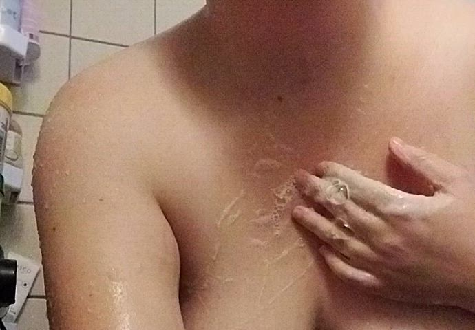 amateur big tits boobs homemade natural tits pawg shower tits gif