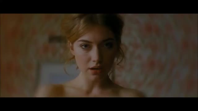 Imogen Poots Fuxta