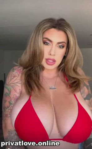 ass big ass big tits hotwife milf mature tiktok tits gif