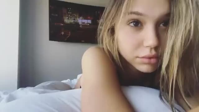 alexis ren-9e6f7271c3