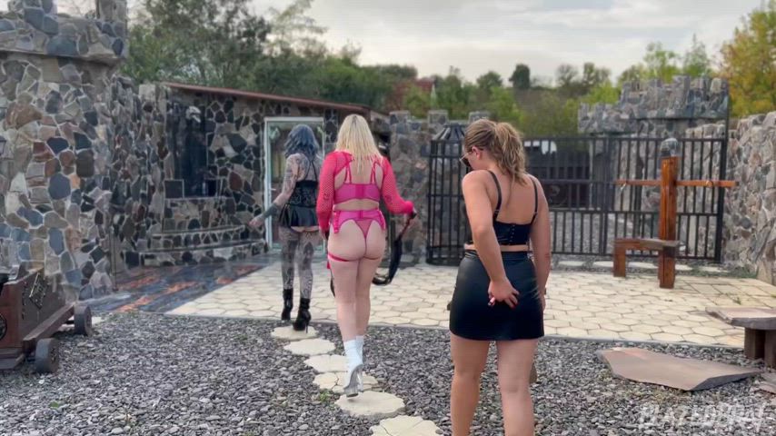 caged domme mistressmercyrage slave alt-girls bdsm-humiliation mean-girls suicide-girls