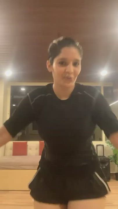 Ritika singh jiggling