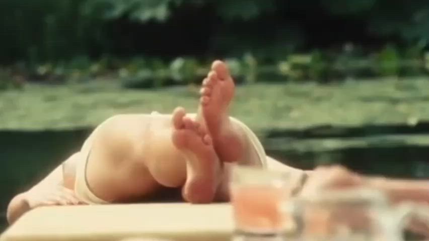 babe celebrity cum on feet feet feet fetish legs legs up long legs gif