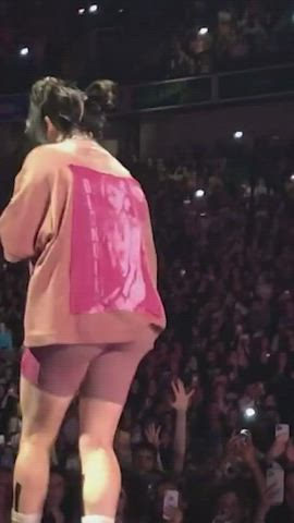 billie bending over &lt;3