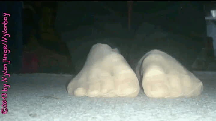 amateur fetish foot foot fetish nylon pantyhose soles toes gif