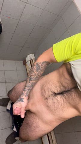 bear beard cock masturbating shaved tattoo work worker gif