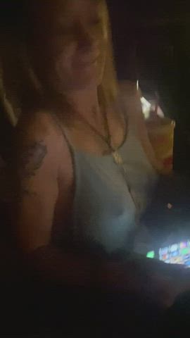 Flashing MILF r/CaughtPublic