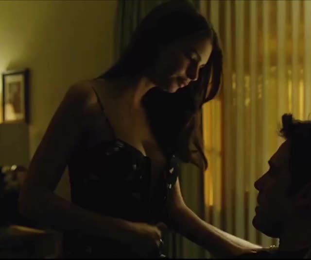 EMILY RATAJKOWSKI Breasts Scene in Gone Girl