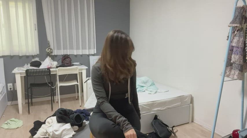 ass big ass brunette gif