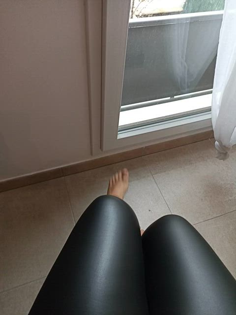 bbw feet foot fetish french leather leggings legs pawg gif