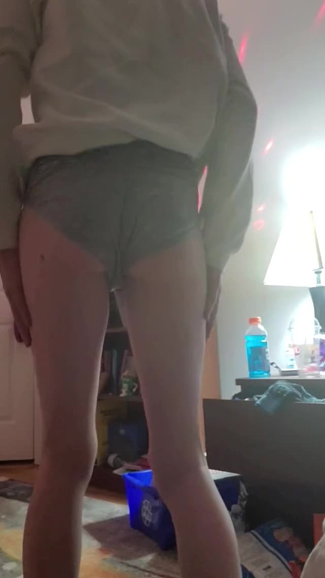 Still learning how to rock the booty shorts ?
