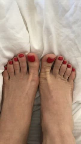 feet foot fetish nails gif