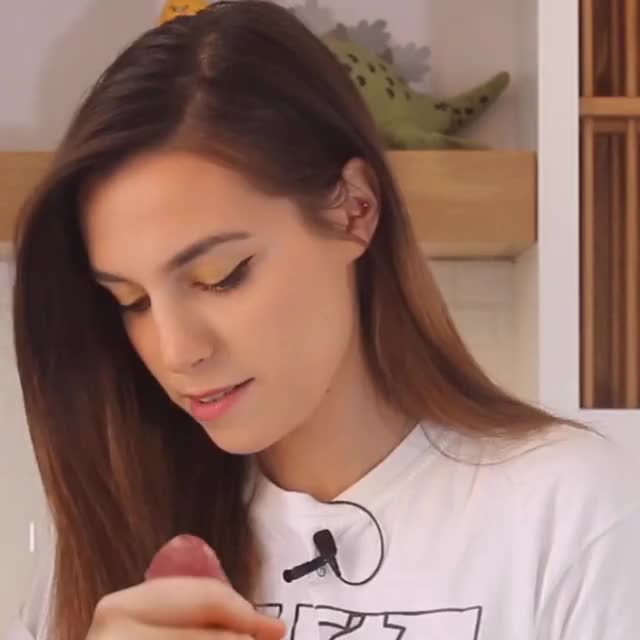 Marzia Kjellberg Handjob (Artist: NonFakes)