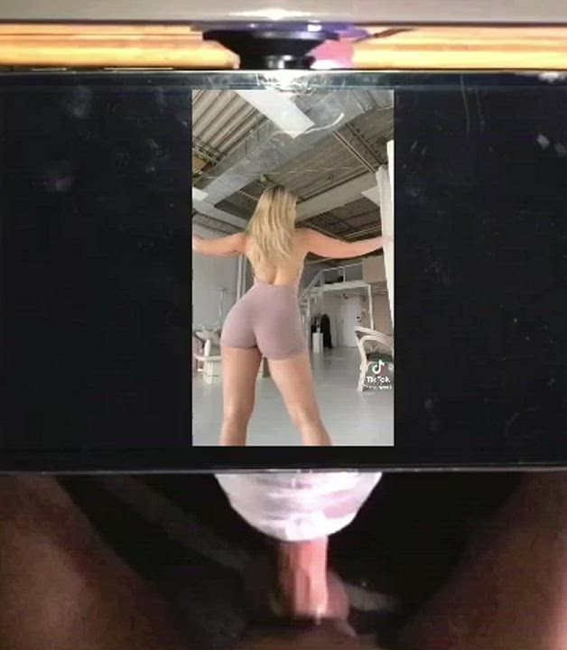 Fucktribute for tiktok slut (18+)