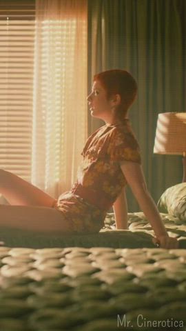 celebrity legs redhead thighs tight gif