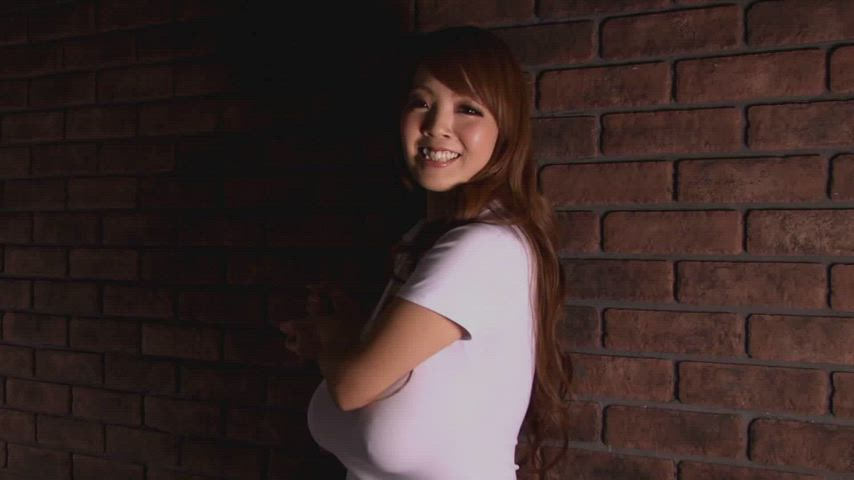 hitomi tanaka huge tits petite gif