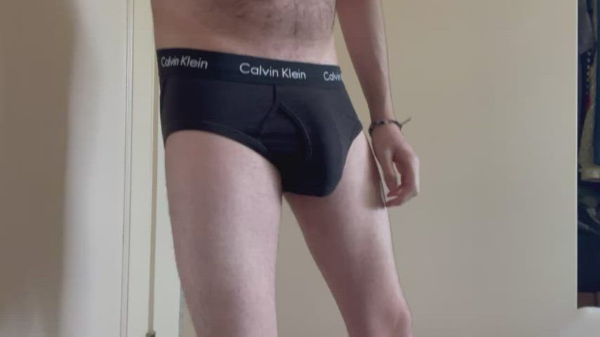 stretching out my calvin klein black briefs 🪨