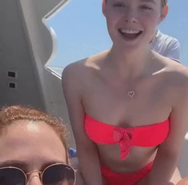 Ellie fanning bikini 1