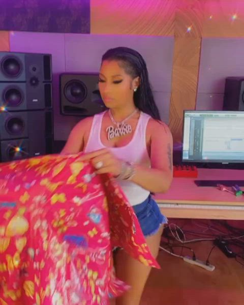 big ass big tits nicki minaj gif