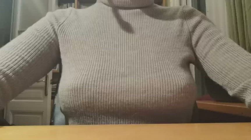 My high-collar vest is hiding soft titties [OC]