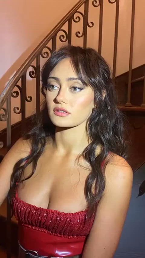 Ella Purnell