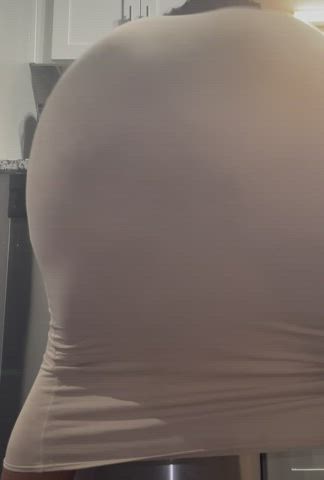 Bubble Butt Ebony in dress ??