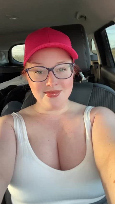 amateur big tits british car cleavage cute downblouse english milf tits chubby-girls