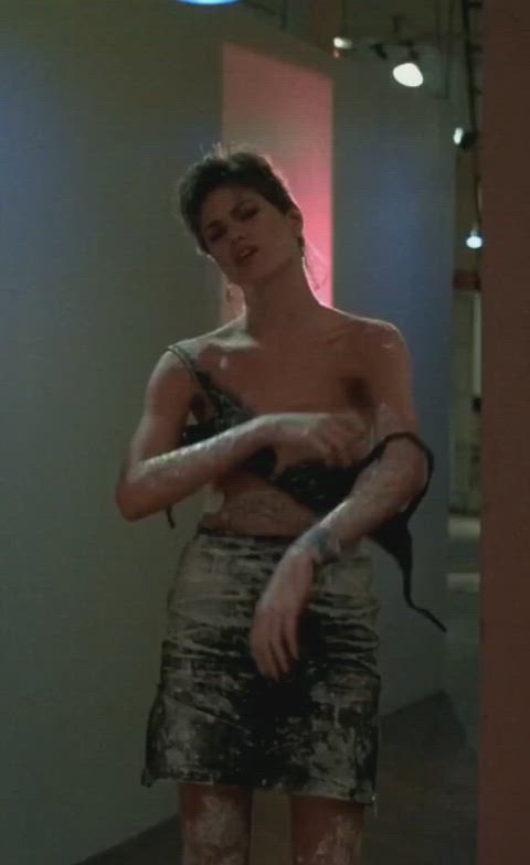 Linda Fiorentino in After Hours (1985)