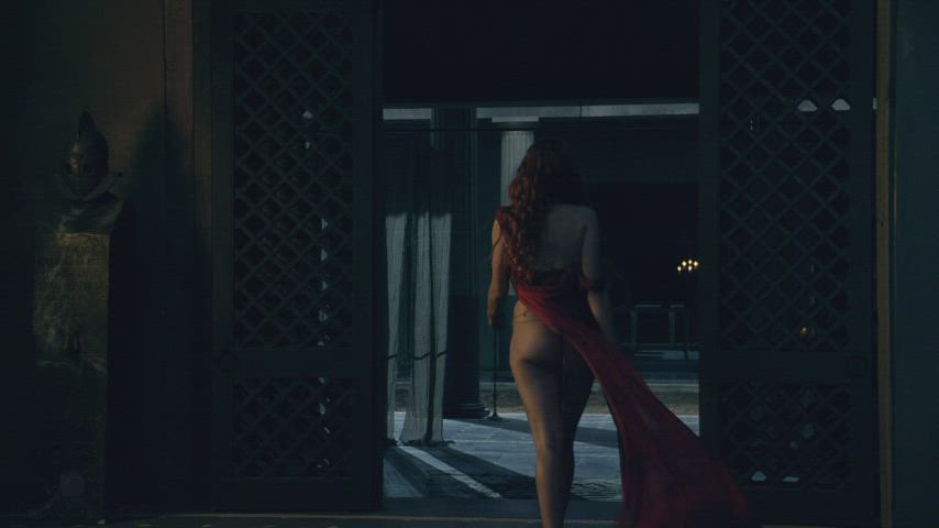 ass big ass celebrity cinema flashing lucy lawless milf new zealand see through clothing