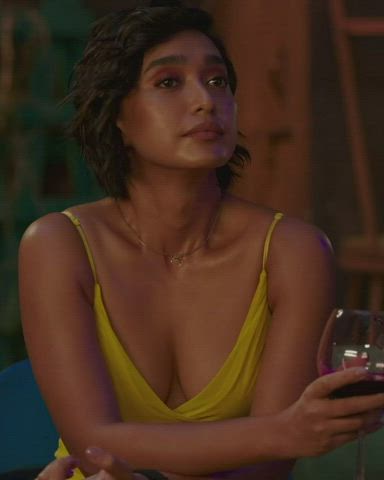 Sayani Gupta flaunting cleavage