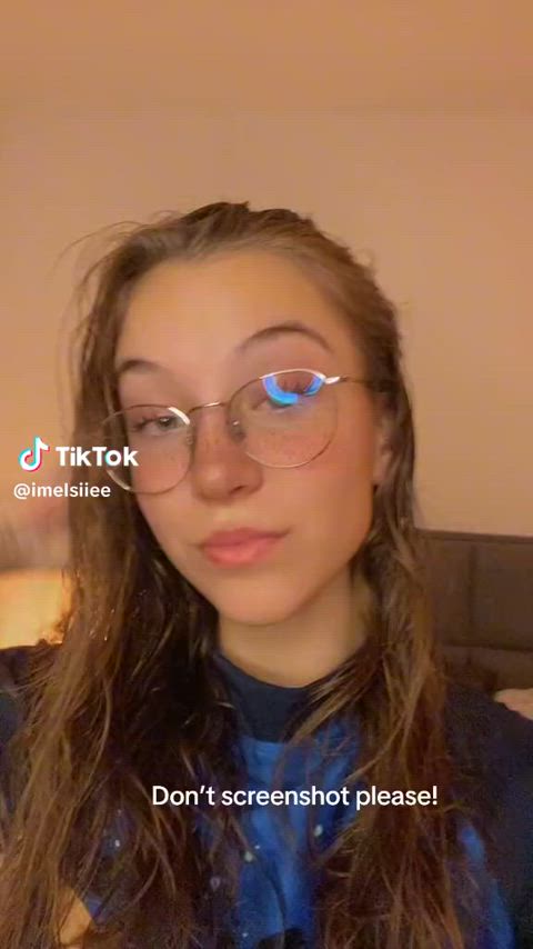 Elsie - More tiktok flash vids on my TT likes