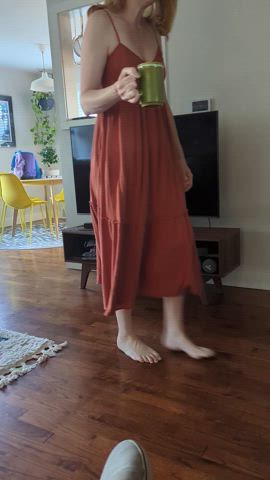 Today's sexy barista outfit is a cute sundress from American Eagle. Hope you like.