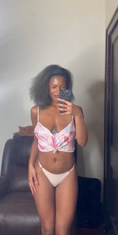 19 years old amateur cute ebony lingerie onlyfans petite solo gif