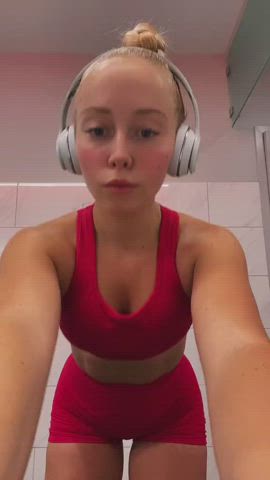 abs amateur big ass big tits college dirty blonde fitness pawg tiktok gif