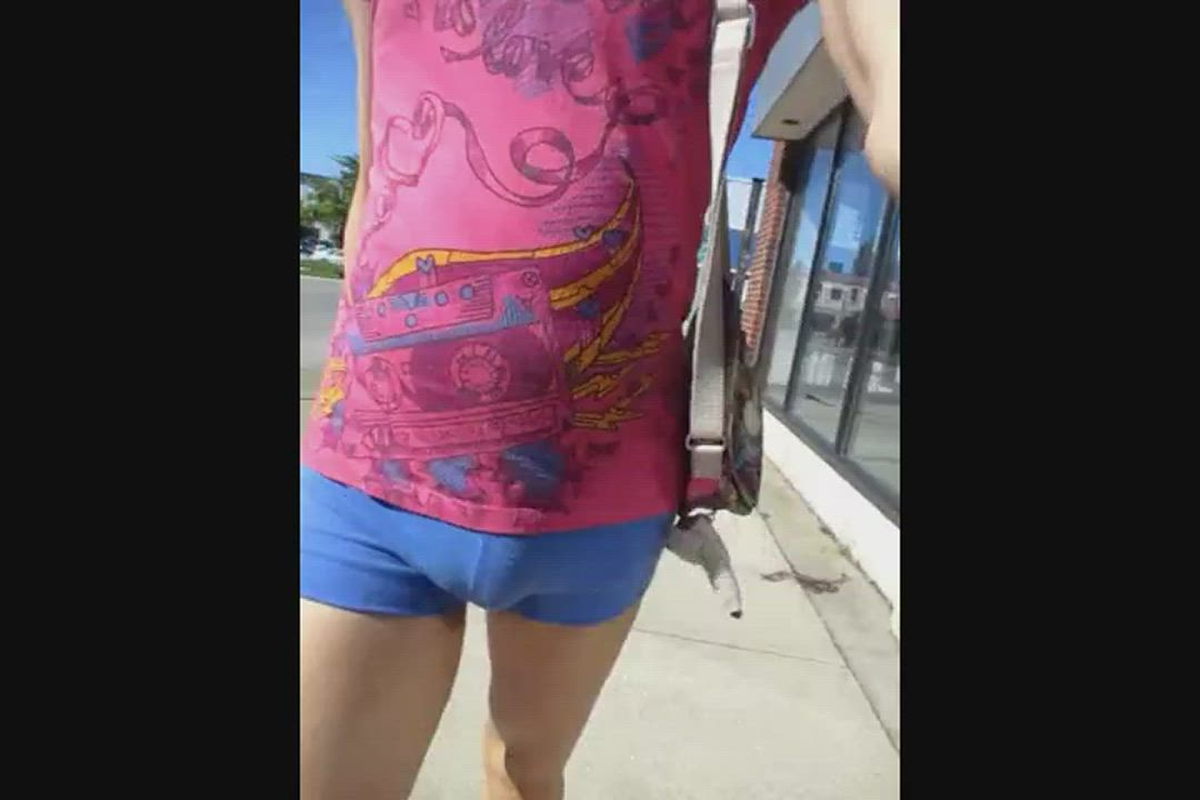 Glad you guys like the photo of my bike shorts! Here's a video of another pair I