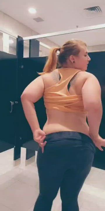 Ass Ass Spread Asshole Gym Leggings Locker Room Pussy Pussy Lips gif