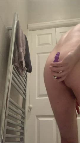 Who wants to play with my ass?