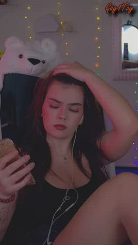 amateur big tits boobs brunette natural tits pawg teen thick tiktok tits gif