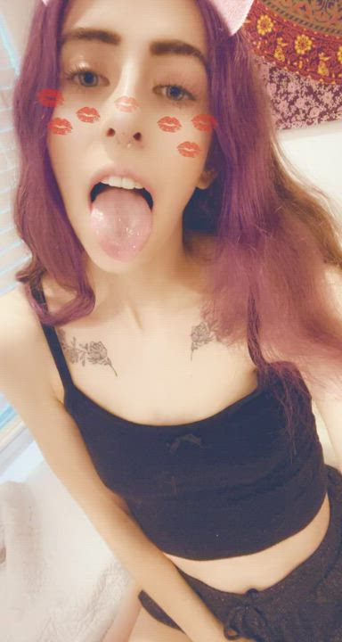 What do you think of my ahegao face?🥺