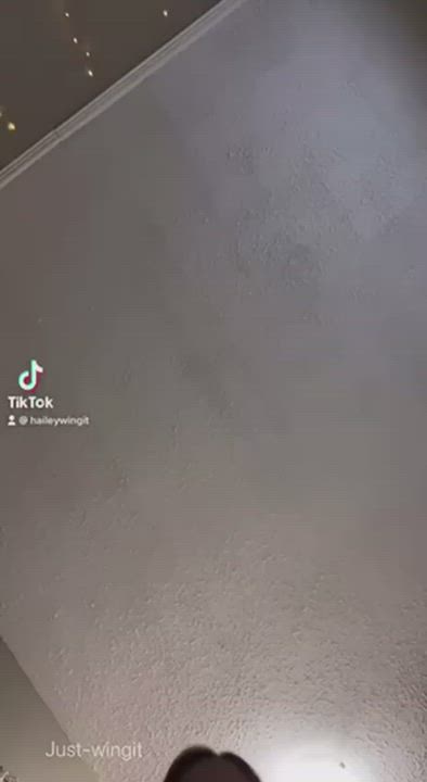 TikTok gif