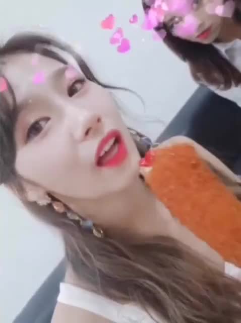 Twice - Sana 180718