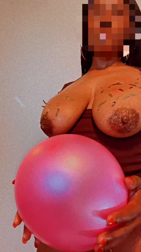 balloons big tits ebony gif