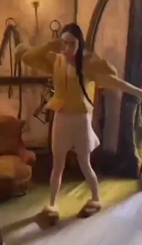 celebrity dance emma stone celebs gif