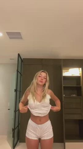 18 years old ass blonde gif