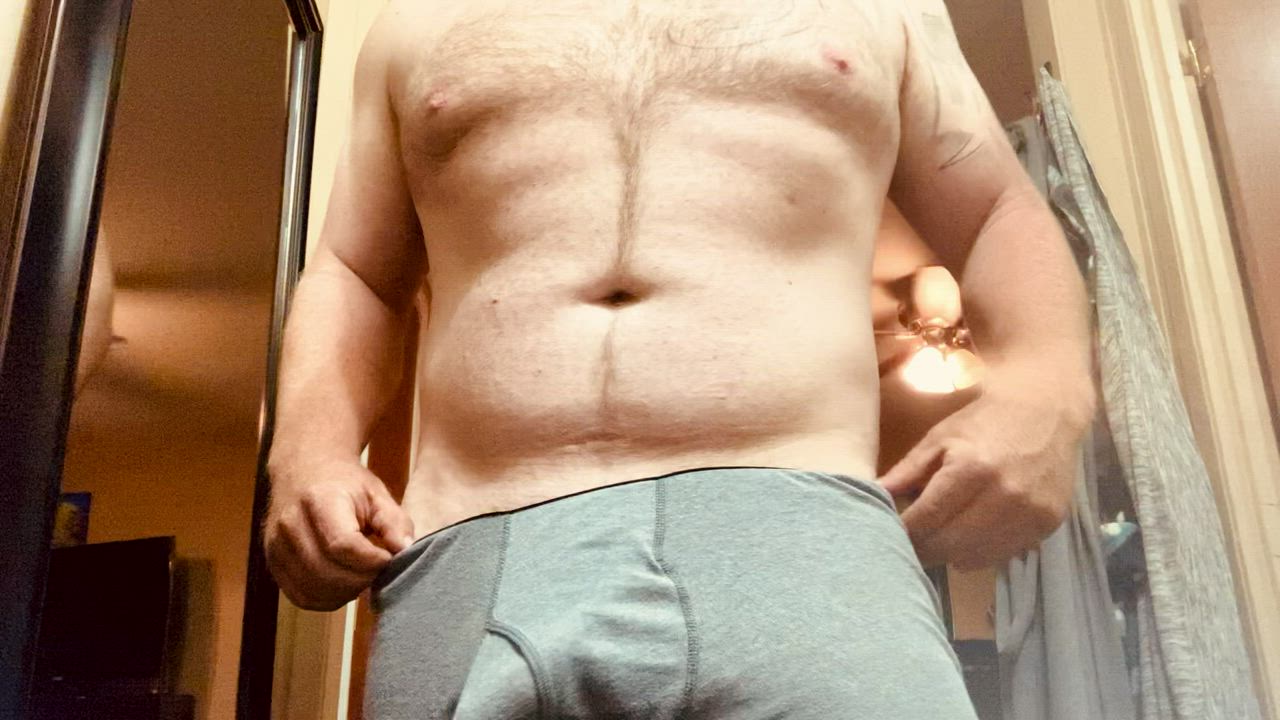 Dad Bod Dick Drop... 😈