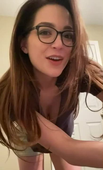 Big Tits Tessa Fowler TikTok gif