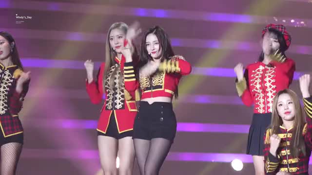 181225. SBS 가요대전. 뿜뿜 (BBoom BBoom) 모모랜드 낸시 (MOMOLAND NANCY)